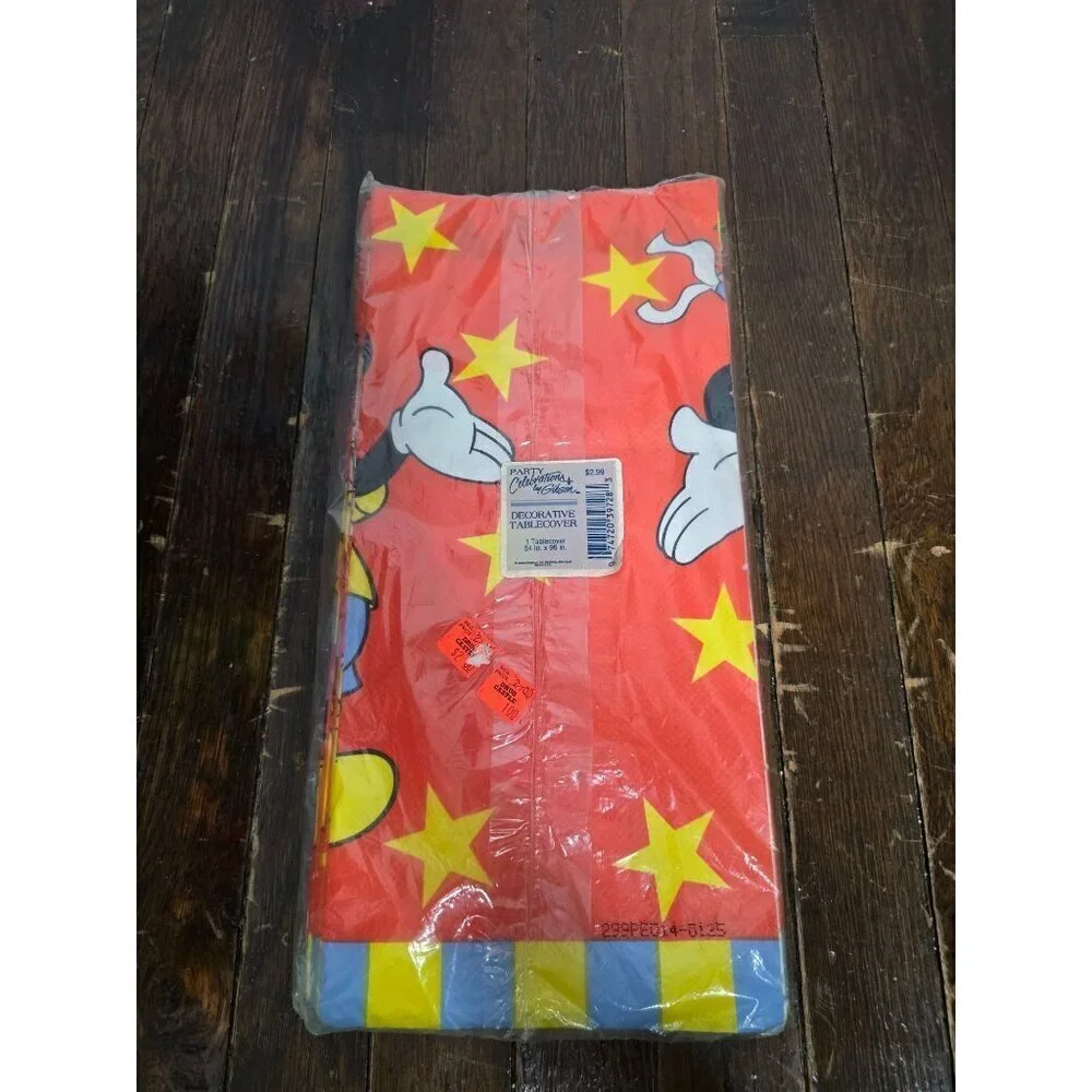 Vintage Party Celebrations by Gibson Mickey Mouse Tablecover Party